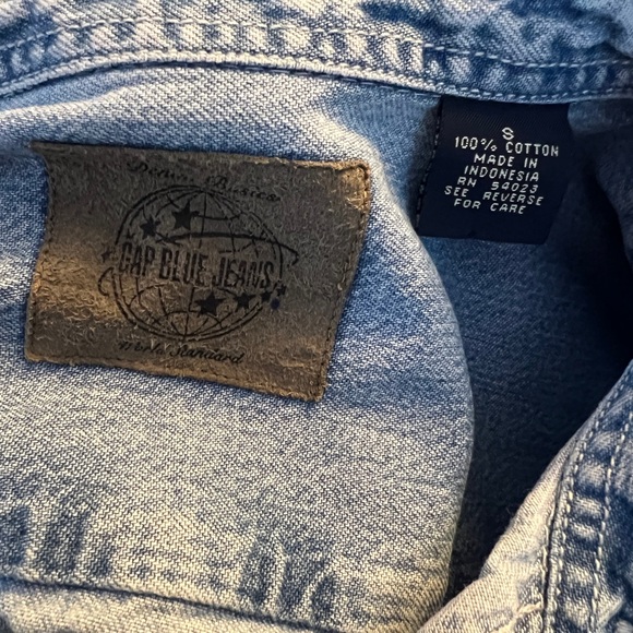 Vintage Gap Denim Button Up Shirt - Picture 7 of 8